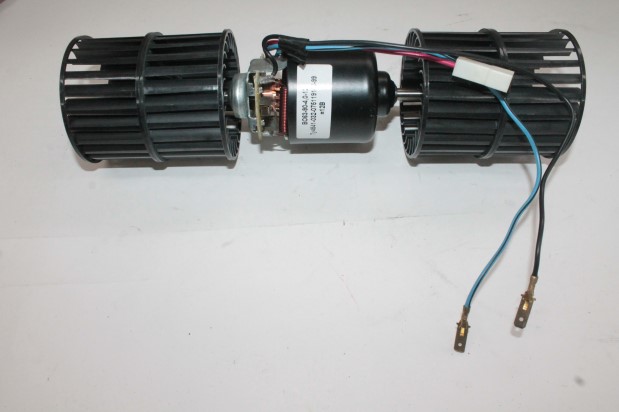 Электродвигатель отопителя Г-3302, ПАЗ ЕВРО- 3 на допол. печку с крыльчат. (12 V)