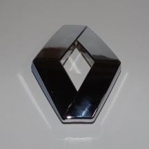 Эмблема передняя Logan Sandero 2010) (ромб) TRK0571