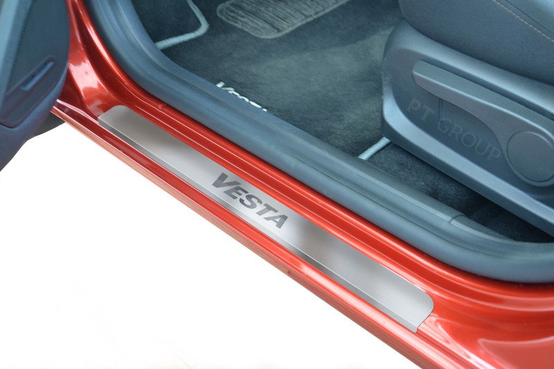 Накладки порогов Lada VESTA 2015-- 4шт. нержавейка в проем дверей