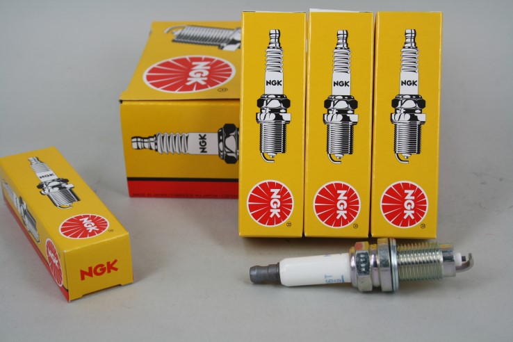 Свеча NGK ZFR6T-11G