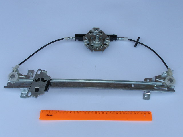 Стеклоподъемник Daewoo Nexia передний механ. правый с корот. штырем /90186594/