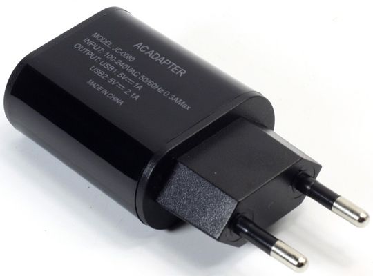 Устройство зарядное - адаптер сетевой 220V M69-D (2 USB, 5V, 1/2.1 A)