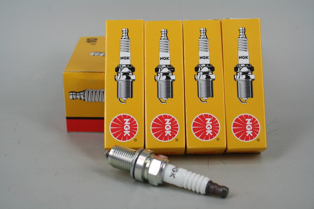 Свеча NGK BCP5ES-11 (7810)