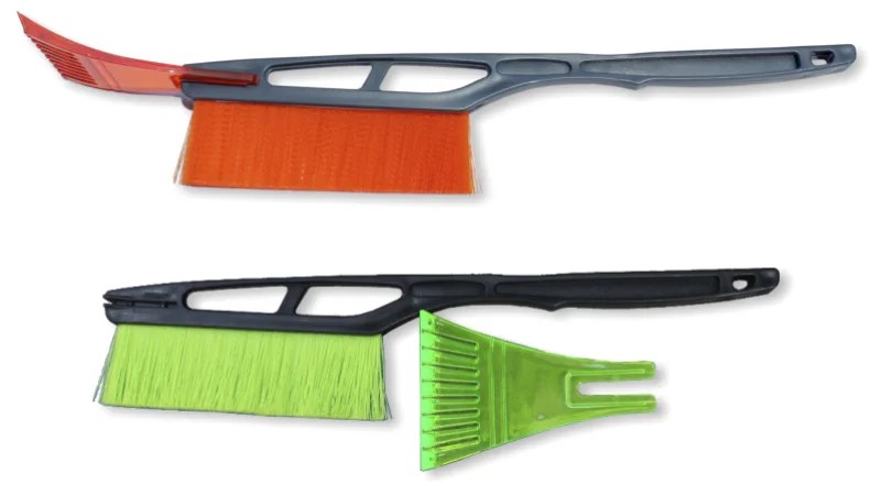 Щетка для снега со скребком 42см.