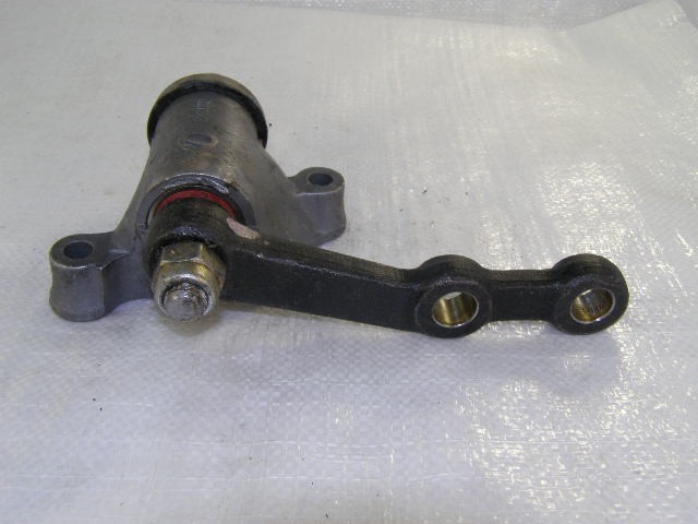 Рычаг маятниковый 2123 на втулке (штатный)