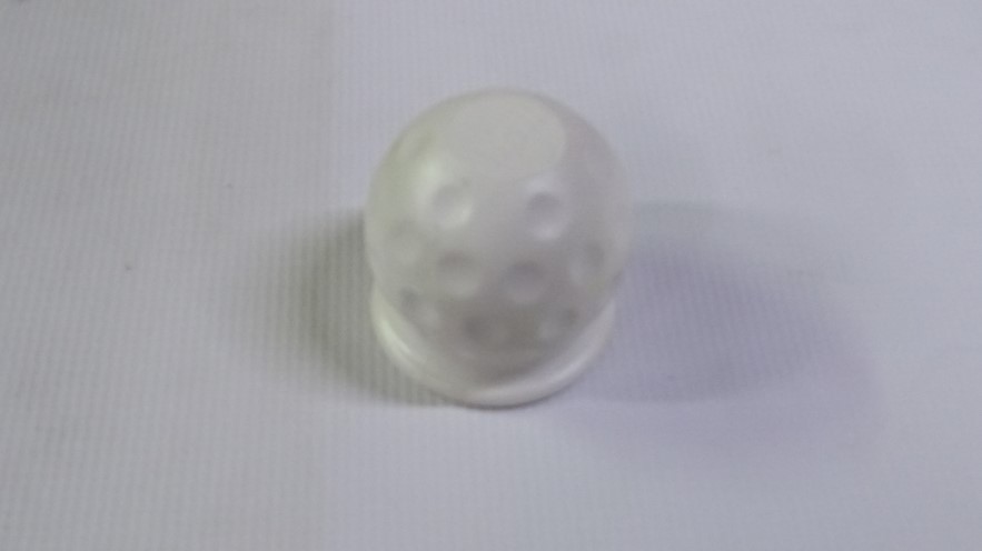 Колпачок фаркопа на шар белый (резин.)