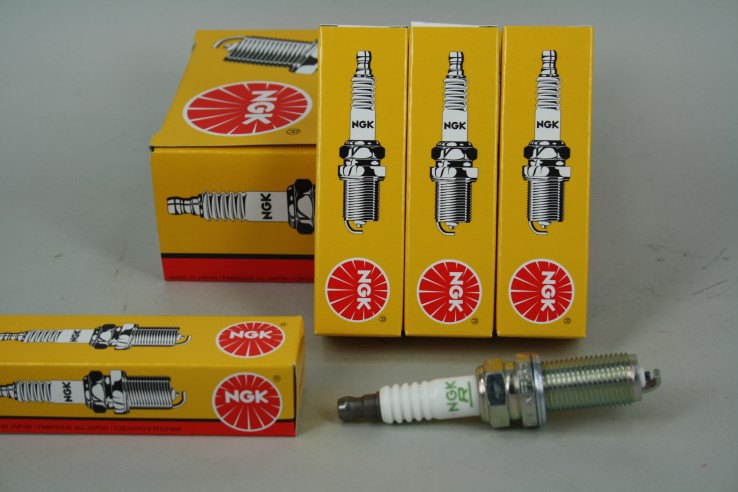 Свеча NGK LFR5A-11 (6376)