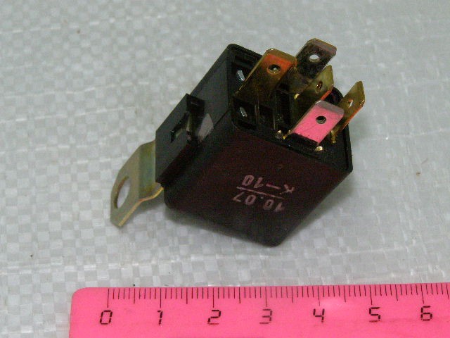 Реле 5-ти контактное 12V 15А/30А (90.3747-01)