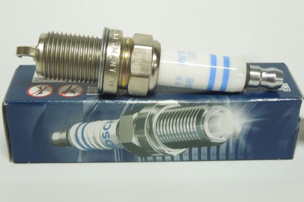 Свечи BOSCH Platina Plus FR5KPP332S Skoda Yeti 1.8 Octavia II 1.8 Opel Mokka Zafira Meriva 1.4 и.у.