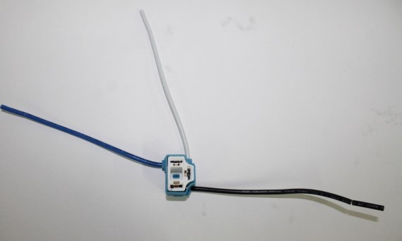 Разъем (колодка) под лампу H4 (с проводами) Г-обр., керамика