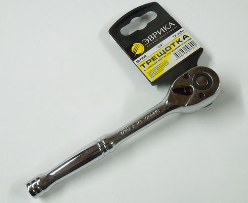 Вороток с трещоткой 1/4  72 зубца с прямой металлической ручкой