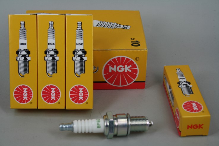 Свеча NGK BP6E (7529)