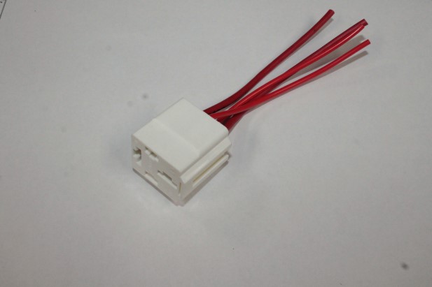 Разъем (колодка) под реле стартера 711.3747 4-х кон.