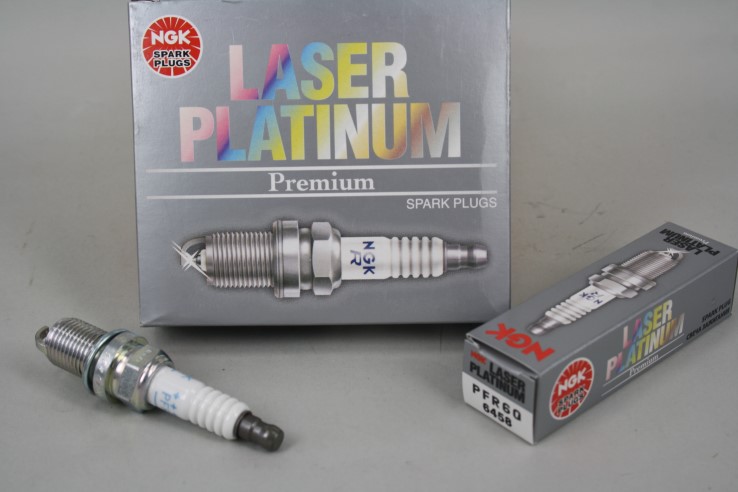 Свеча NGK LASER PLATINUM PFR6Q (6458)