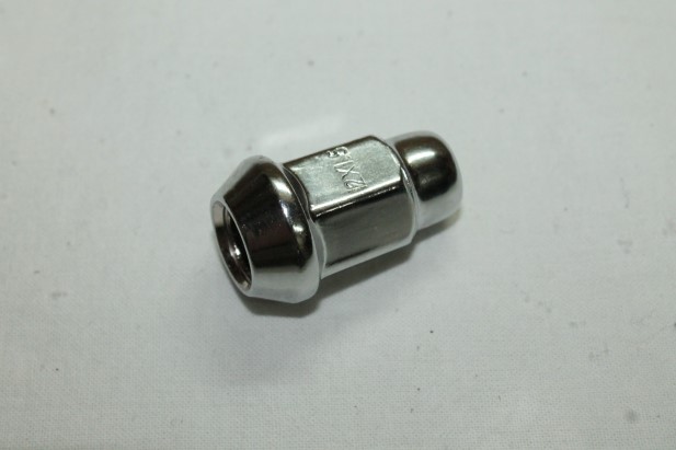Гайка колеса M12*1,50 L=28мм. S=19мм закрытая H35.5 Toyota, Mazda, Mitsubishi, Hyundai литой диск