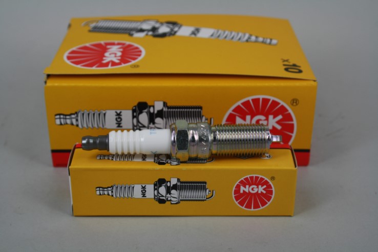 Свеча NGK TR5B-13 (4559)