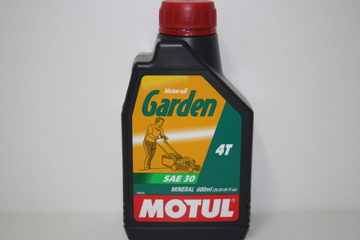 Масло моторное MOTUL 4 такт. Garden 4Т SAE 30 0,6л. для садовой техники