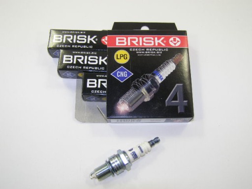 Свечи BRISK  Silver  LR 15 YS для ВАЗ, М-412 на газ.топлив. (1332)