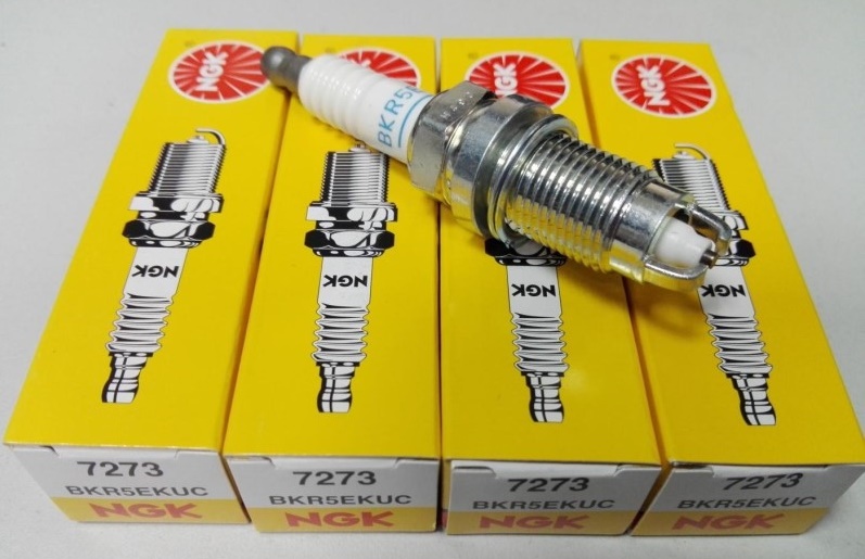 Свеча NGK BKR5EKUC (7273)