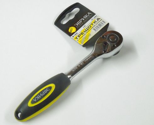 Ключ Вороток с трещеткой 1/4  72 зубца с прямой резиновой ручкой