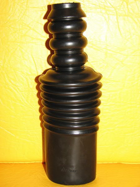 Отбойник стойки + пыльник Renault Logan передней